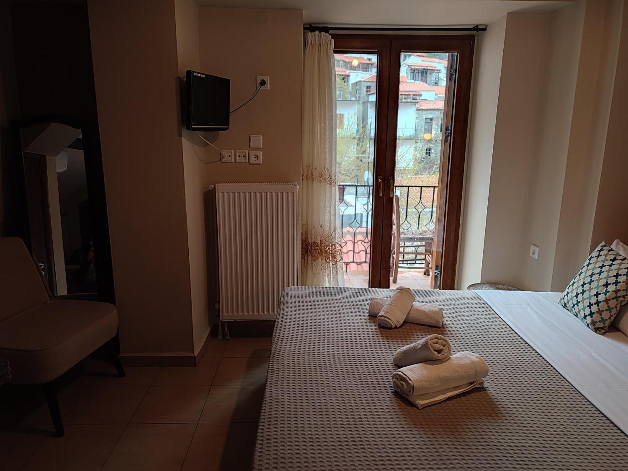 Guesthouse Axieros Samothraki Exterior photo